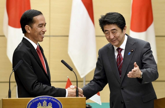 Jokowi dan Shinzo Abe sepakat perkuat pertahanan Indonesia-Jepang