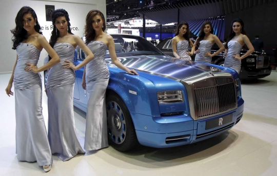 Pesona SPG seksi segarkan ajang Bangkok International Motor Show