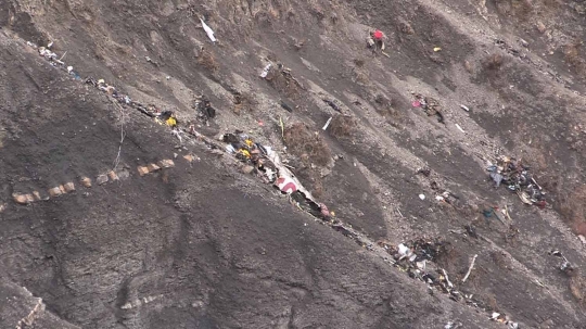Ini puing pesawat Germanwings yang jatuh di Pegunungan Alpen