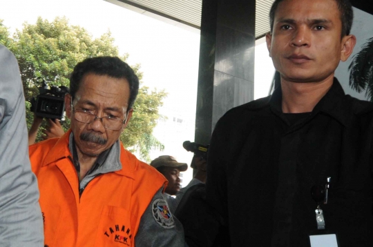 Kasus korupsi PLTA Papua, KPK kembali periksa tersangka Lamusi Didi