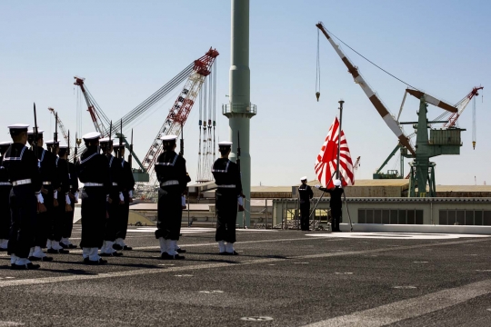 Megahnya Izumo, kapal perang terbesar Jepang penjaga wilayah Tokyo