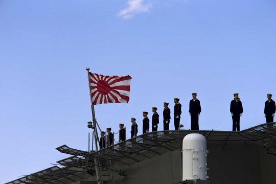 Megahnya Izumo, kapal perang terbesar Jepang penjaga wilayah Tokyo