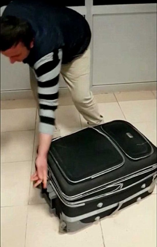 Dideportasi, wanita ini nekat ke Turki dengan ngumpet di dalam koper