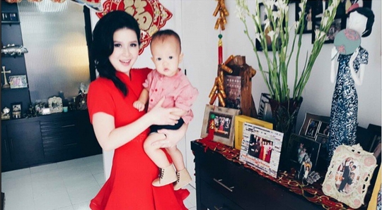 Ini Grace Natalie, presenter cantik yang jadi ketua partai