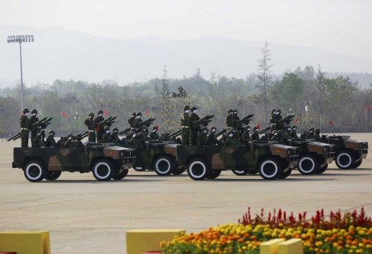 Hari Angkatan Bersenjata, jet tempur Myanmar unjuk kebolehan