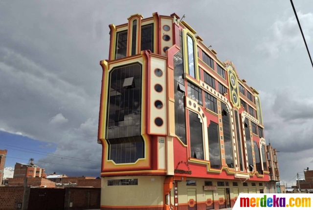 Foto Begini cara warga Bolivia cirikan rumah  milik orang  