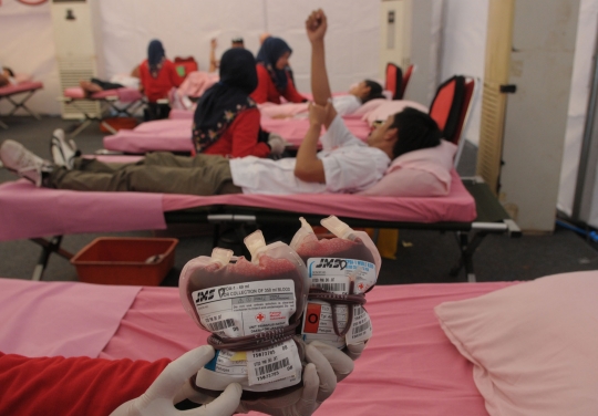Wapres JK hadiri aksi donor darah Taruna Merah Putih di HI