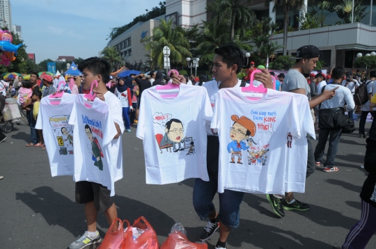 Pedagang kaos bergambar Ahok hiasi CFD