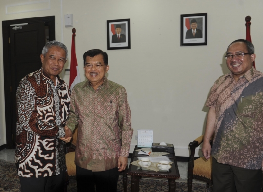 JK bertemu Tim Penyelamat PSSI bahas persepakbolaan Indonesia