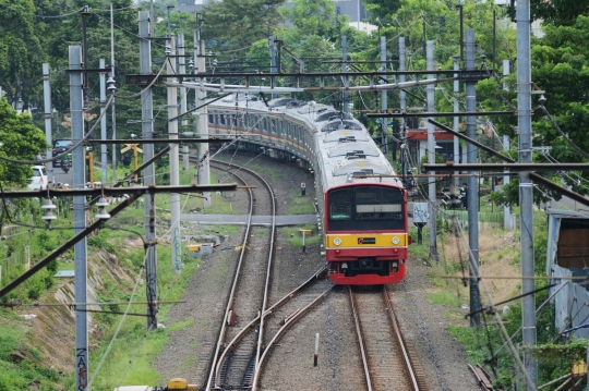 Hari ini tarif KRL Jabodetabek dihitung sesuai jarak tempuh