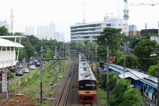 Hari ini tarif KRL Jabodetabek dihitung sesuai jarak tempuh