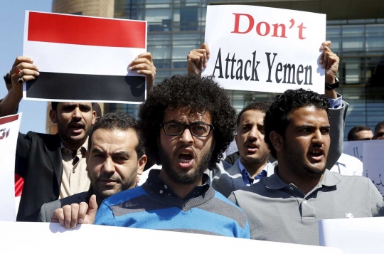 Unjuk rasa memprotes agresi militer Liga Arab ke Yaman