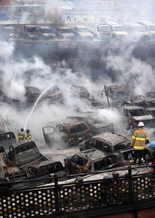 Kebakaran dahsyat lahap dealer 3 lantai, 570 mobil ludes
