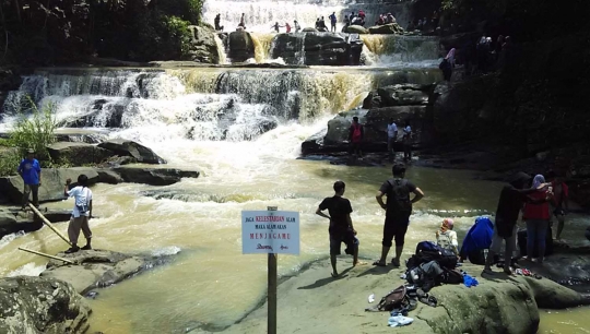 Mengunjungi Curug Nangga, air terjun bertingkat tujuh dari Banyumas