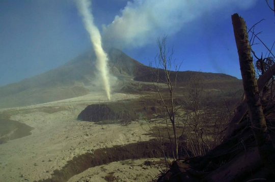 Duka warga Karo kembali terancam erupsi Gunung Sinabung