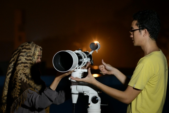 Menyaksikan fenomena Gerhana Bulan Total dari Planetarium