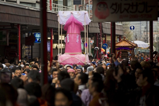 Uniknya Kanamara Matsuri, festival penis di Jepang