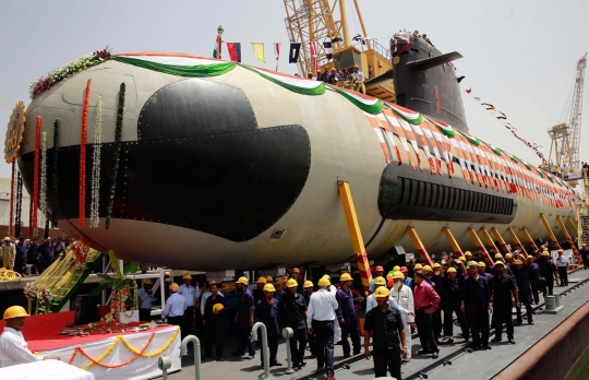 Ini wujud INS Kalvari, kapal selam pertama buatan India