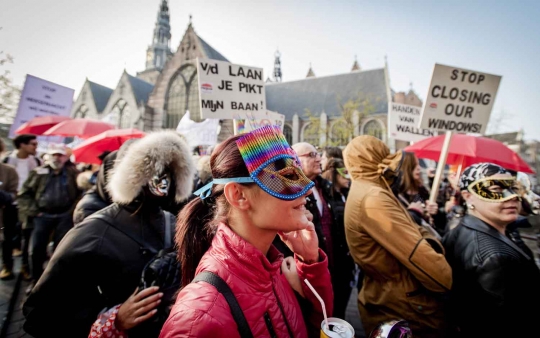 PSK Red Light District Amsterdam demo penutupan 'akuarium penggoda'