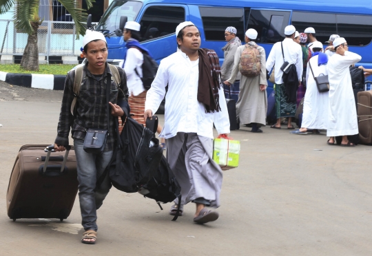 90 WNI yang dievakuasi dari Yaman tiba di Lanud Halim