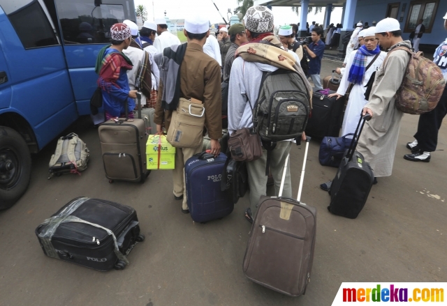 Foto : 90 WNI yang dievakuasi dari Yaman tiba di Lanud 