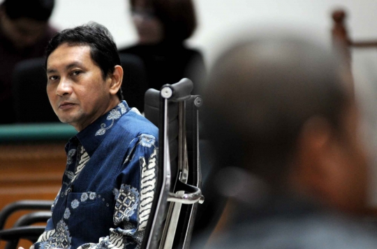 Sidang perdana, Udar didakwa korupsi pengadaan Transjakarta