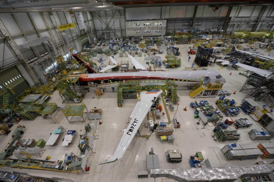 Mengintip perakitan pesawat Mitsubishi Regional Jet buatan Jepang
