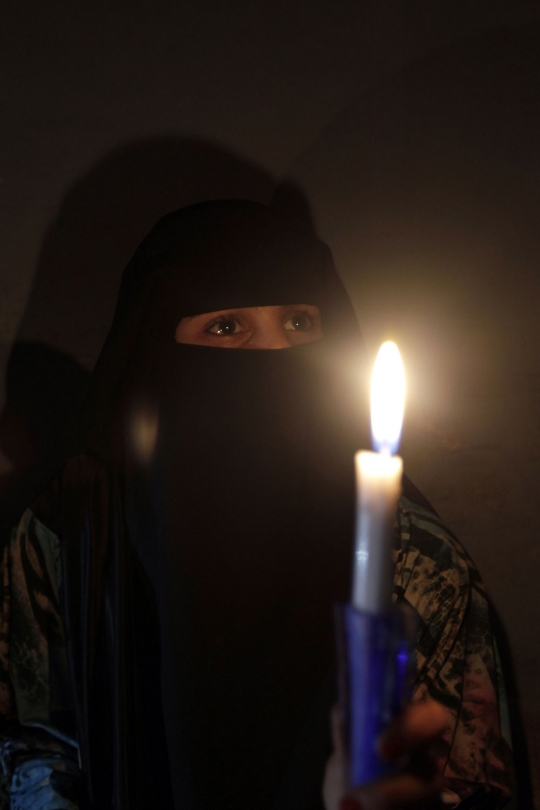 Nestapa warga Yaman lewati malam tanpa listrik di tengah konflik