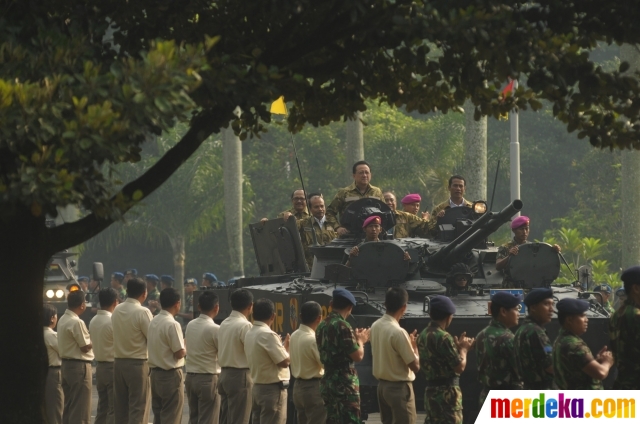 mas test fit and proper khusus pasukan : Foto Jokowi gaya TNI Ini baret pakai