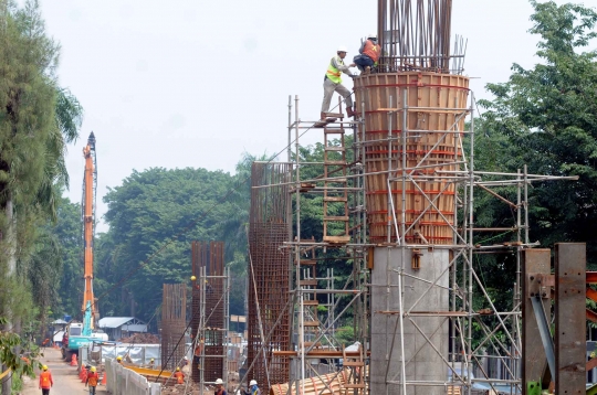 Proyek jalan layang STS Permata hijau masuki tahap pembuatan tiang