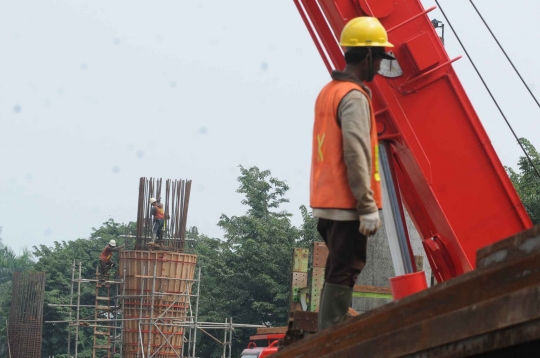 Proyek jalan layang STS Permata hijau masuki tahap pembuatan tiang