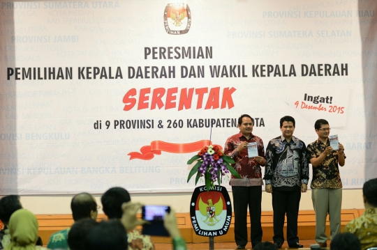 Pukul gong, Ketua KPU resmikan Pilkada Serentak