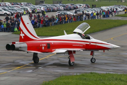 Di Swiss, F-5 Tiger II eksis jadi pesawat aerobatik