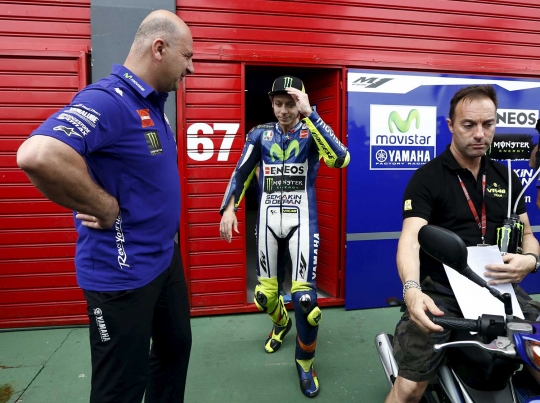 Gaya Rossi naik motor bebek di MotoGP Argentina