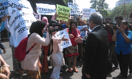 Tuntut Perda prostitusi, Jurnalis hadang mobil Wagub Jateng