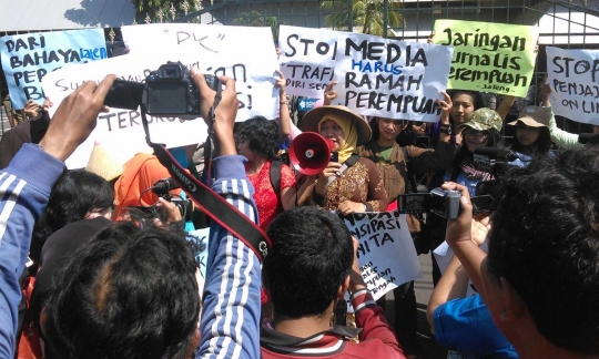 Tuntut Perda prostitusi, Jurnalis hadang mobil Wagub Jateng