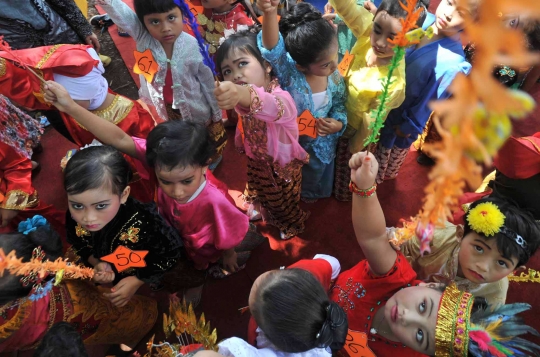 Lucunya anak-anak TK peringati Hari Kartini