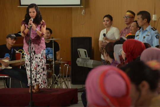 Berkebaya, terpidana mati Mary Jane meriahkan Hari Kartini di Yogya