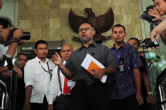 Pegawai KPK iringi keberangkatan Bambang Widjojanto ke Bareskrim