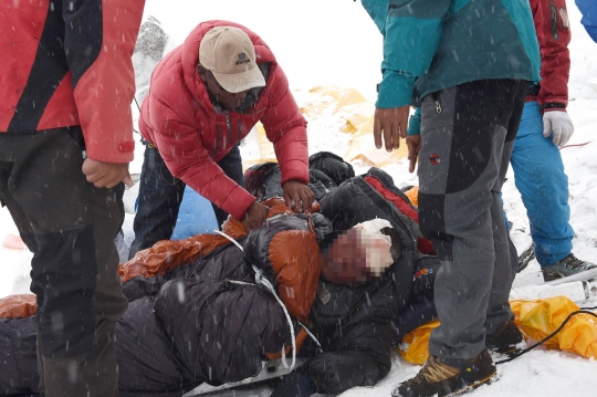 Longsor di Everest timbun kamp perkemahan, 17 pendaki tewas