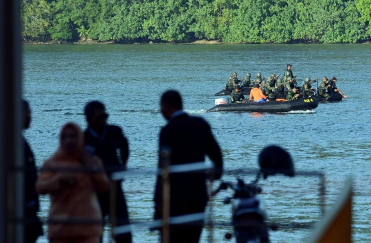 Jelang eksekusi mati, TNI susuri perairan Nusakambangan