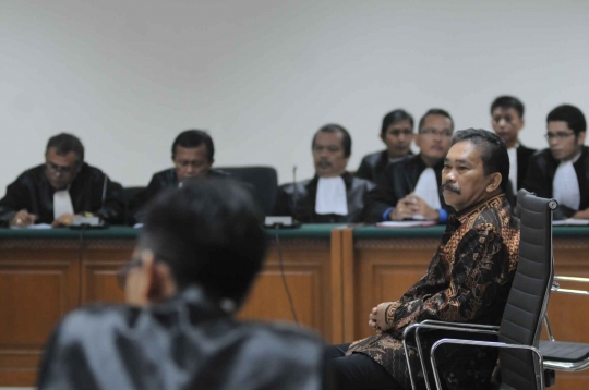 Raja Bonaran dituntut 6 tahun penjara terkait suap hakim MK