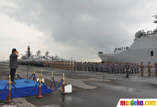 Foto : Menko Kemaritiman lepas ratusan taruna kelautan ke 