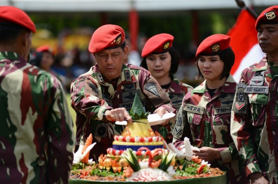 Tarian adat Papua meriahkan HUT ke-63 Kopassus di Cijantung