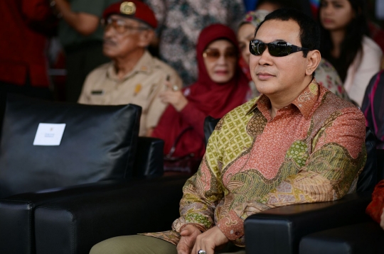 Berkacamata hitam, Tommy Soeharto jadi sorotan di HUT Kopassus