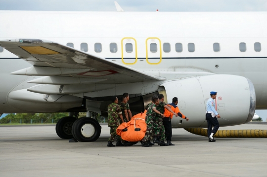 Menlu berangkatkan tim evakuasi dan bantuan untuk korban gempa Nepal