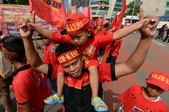 May Day, puluhan ribu buruh longmarch ke Istana