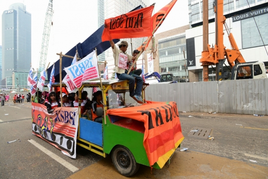 May Day, puluhan ribu buruh longmarch ke Istana