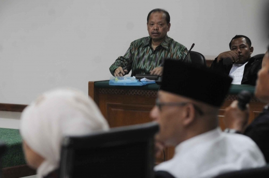 Jalani sidang lanjutan, Sutan Bhatoegana dengar kesaksian Sekjen DPR