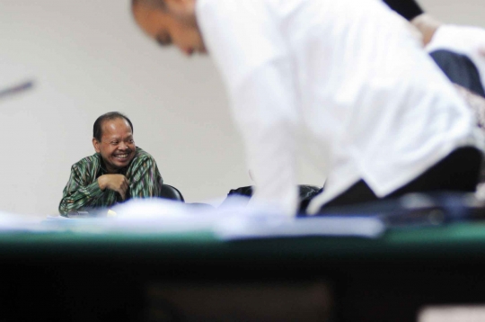 Jalani sidang lanjutan, Sutan Bhatoegana dengar kesaksian Sekjen DPR
